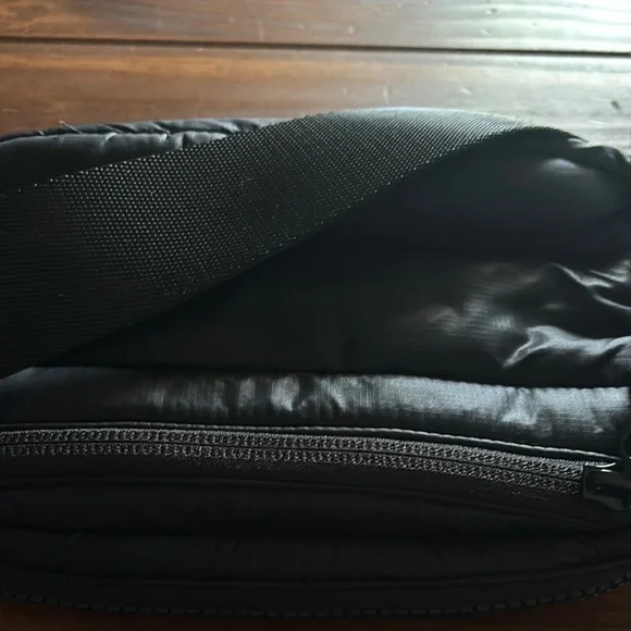 lululemon athletica Black Belt Bag - Picture 3 of 8